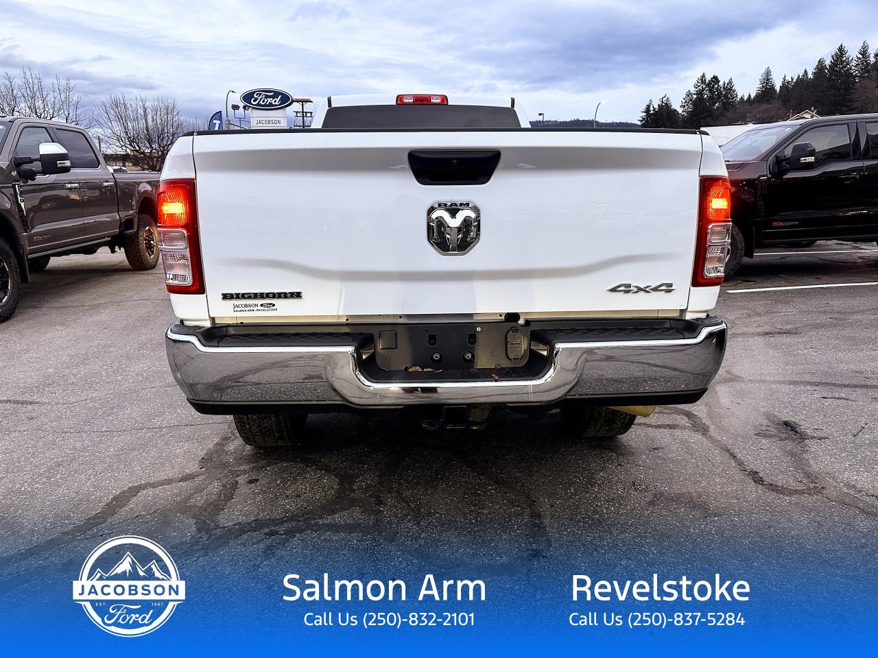 2024 RAM 3500 Big Horn Photo3