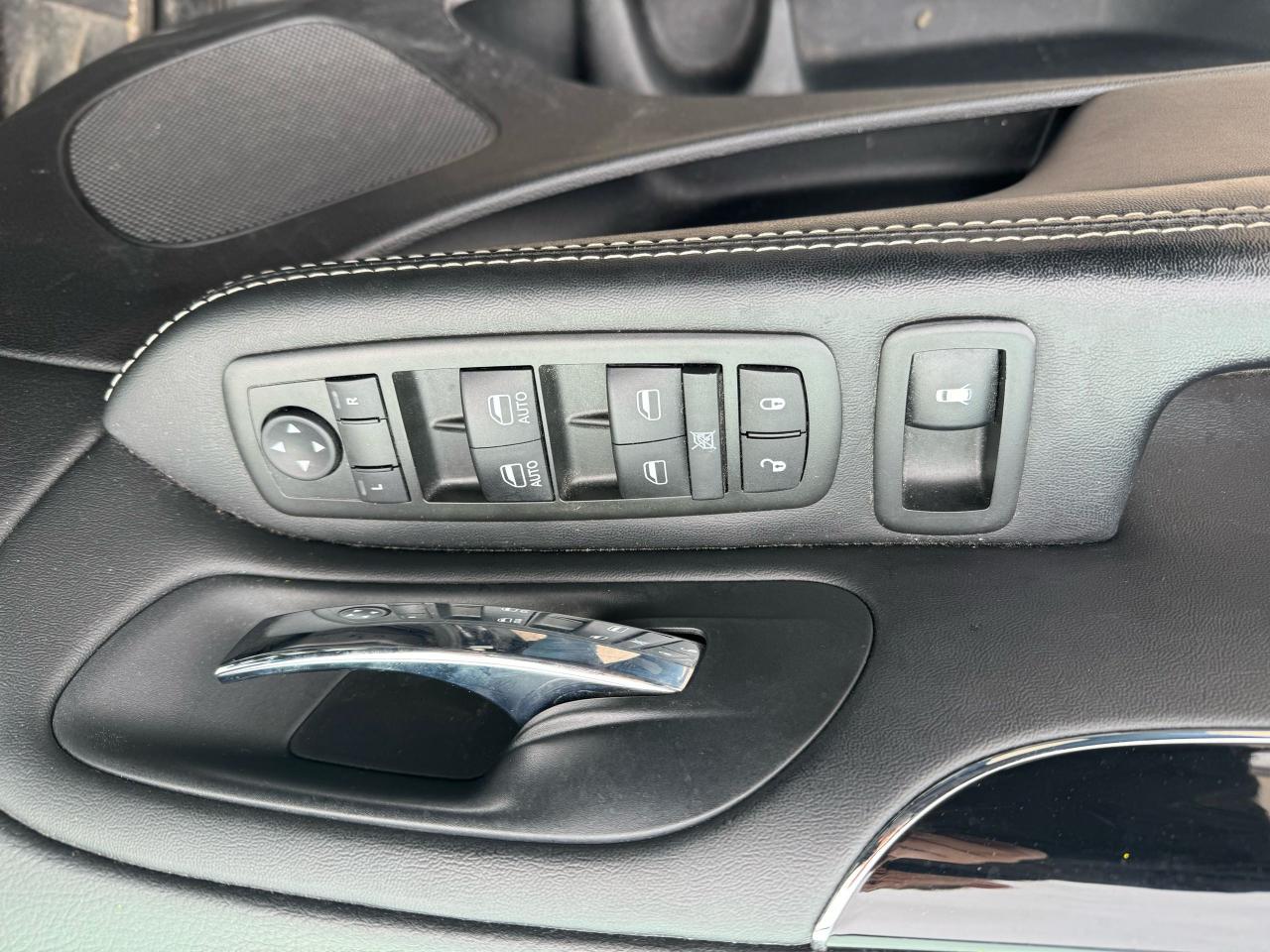 2015 Chrysler Town & Country S - Photo #13