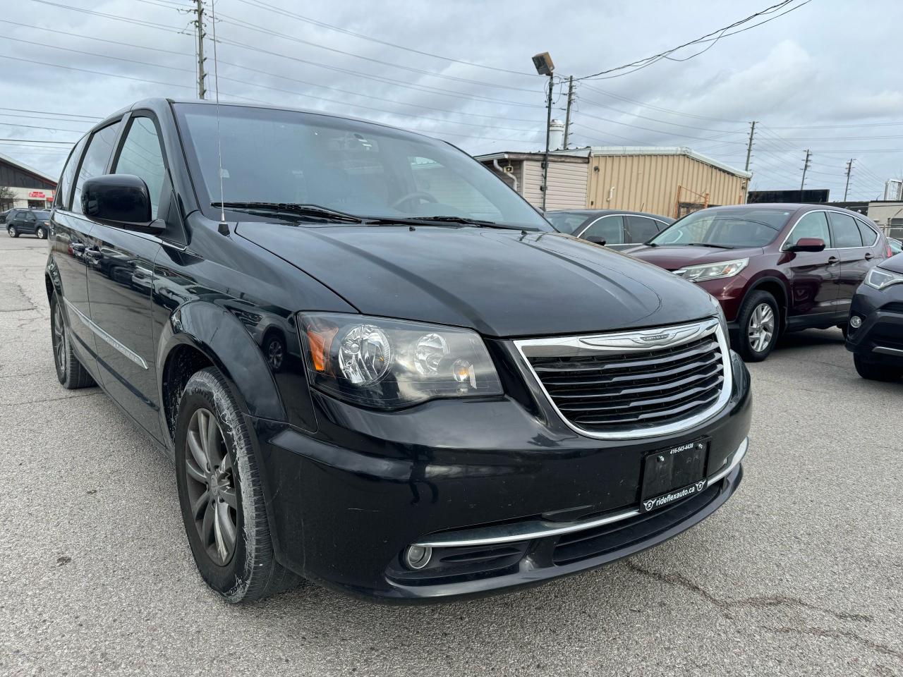 2015 Chrysler Town & Country S - Photo #3
