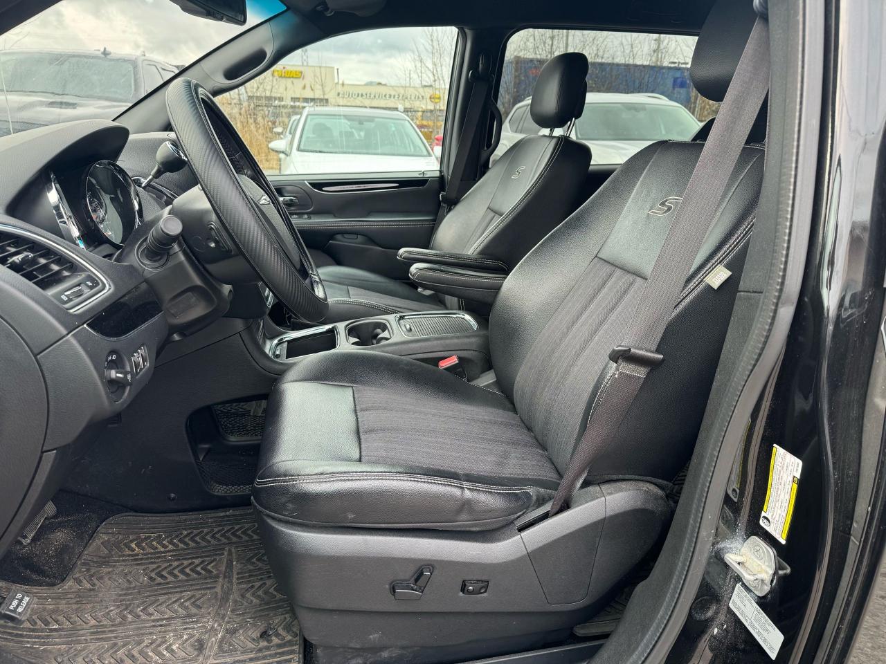 2015 Chrysler Town & Country S - Photo #10