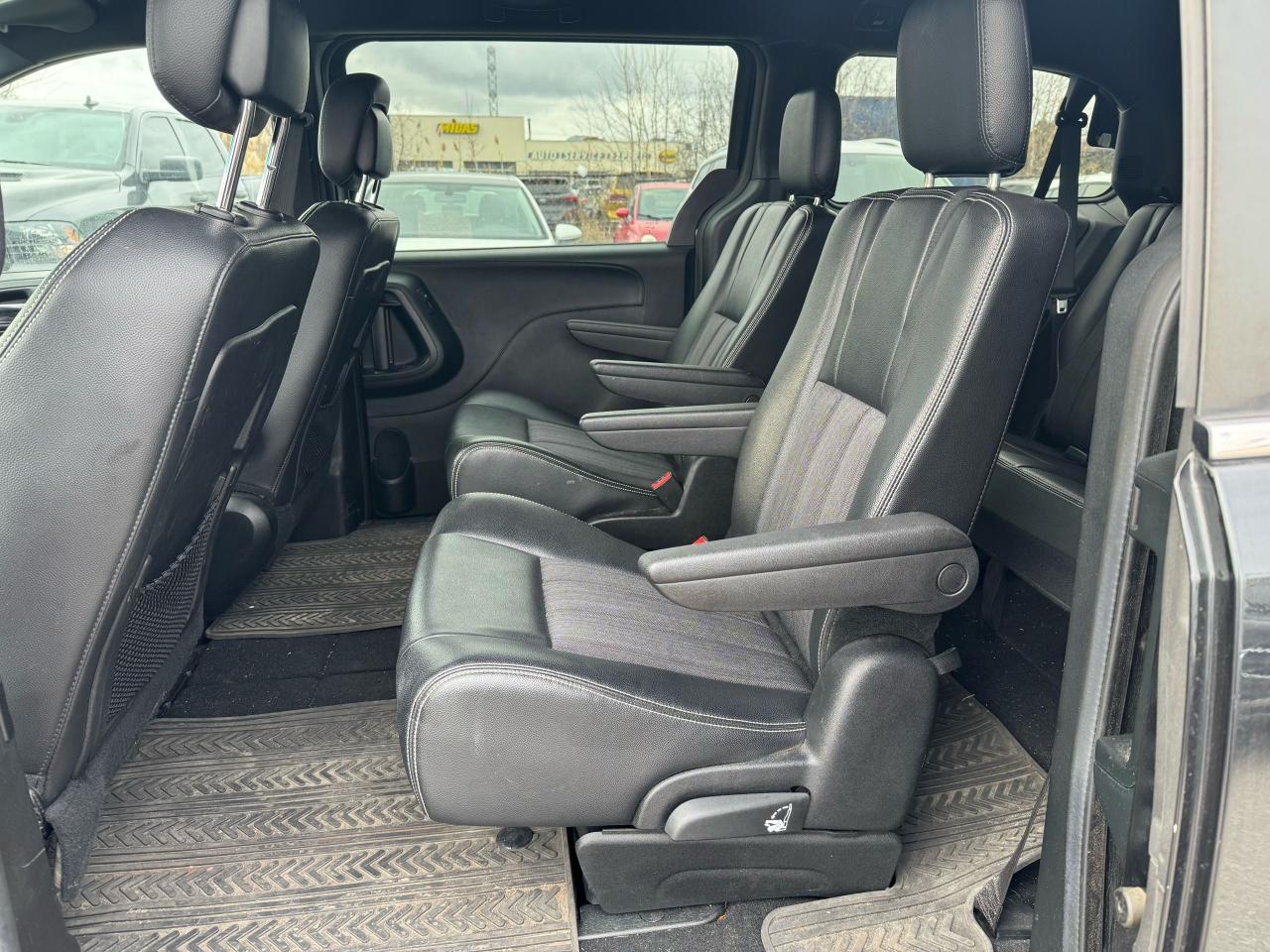 2015 Chrysler Town & Country S - Photo #11