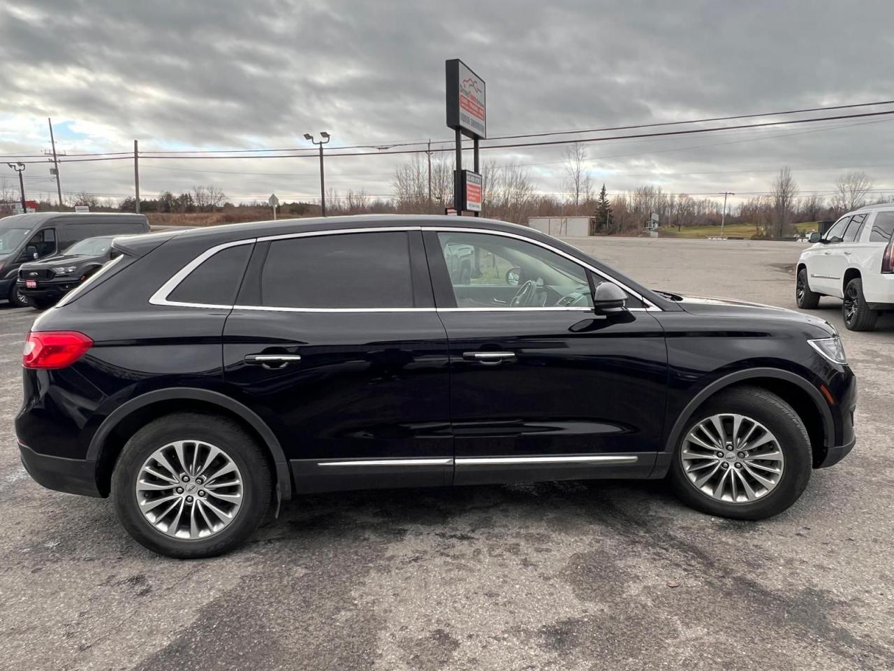 2016 Lincoln MKX AWD 4DR SELECT Photo4