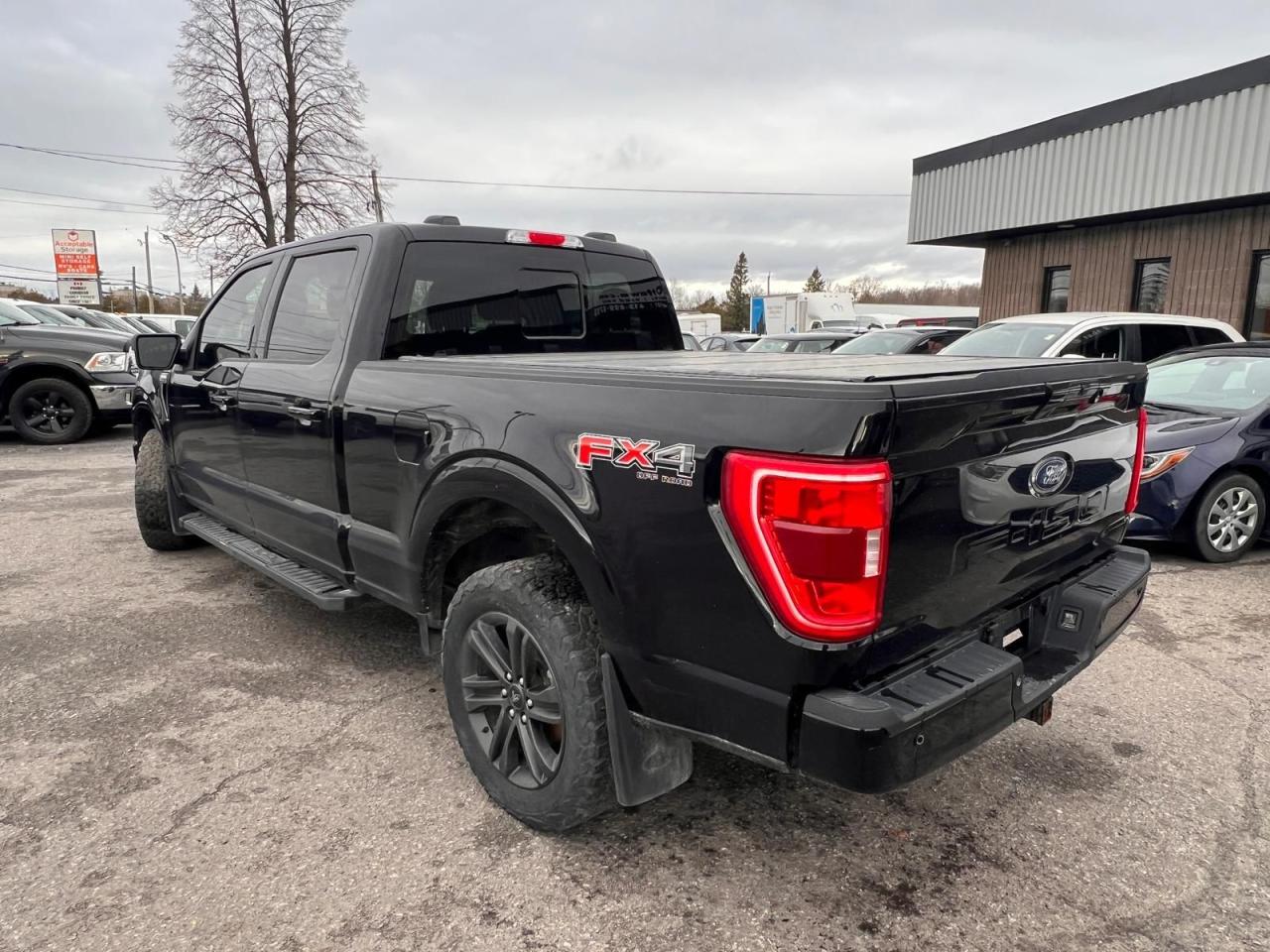 2021 Ford F-150 XLT Photo2