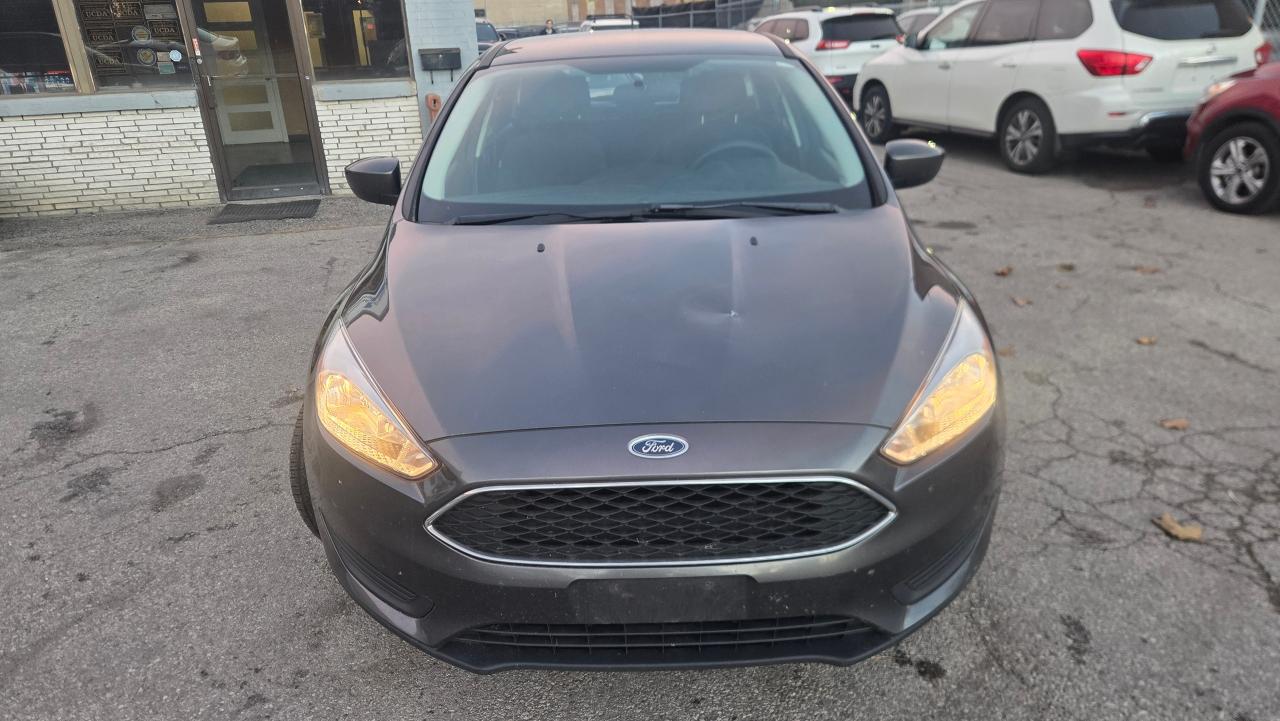 2018 Ford Focus SE Hatch - Photo #7