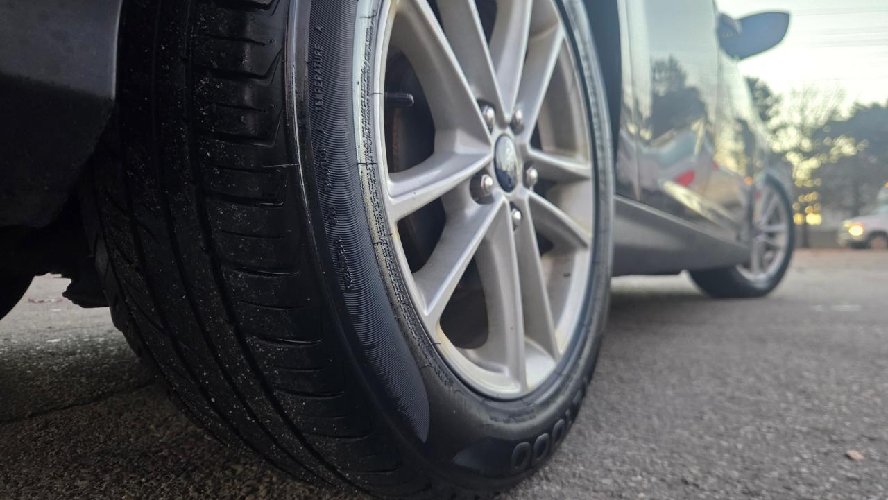 2018 Ford Focus SE Hatch - Photo #16