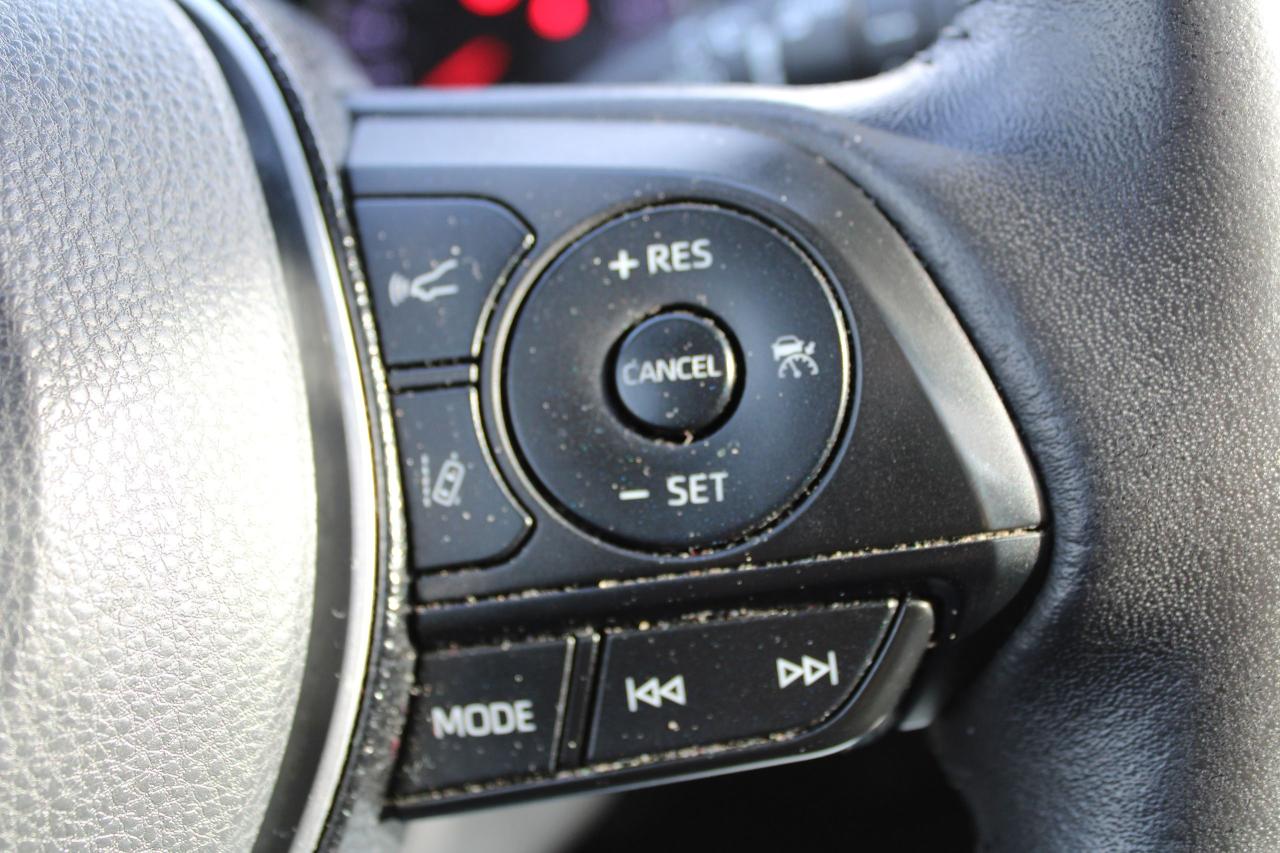 2021 Toyota RAV4 XLE AWD - Photo #15