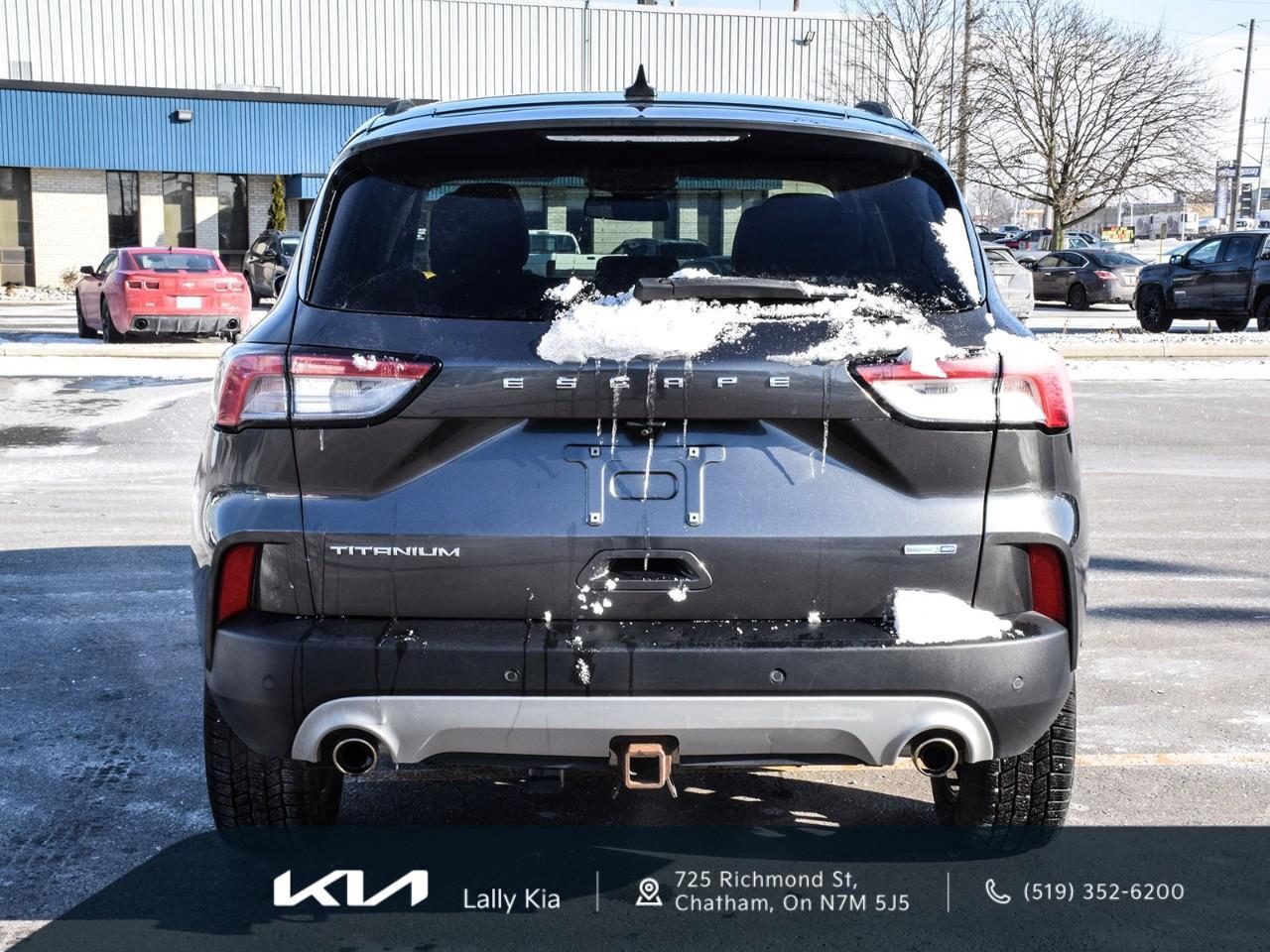 2020 Ford Escape Titanium New Arrival | Low KMs | Local Trade | No Accidents Photo4