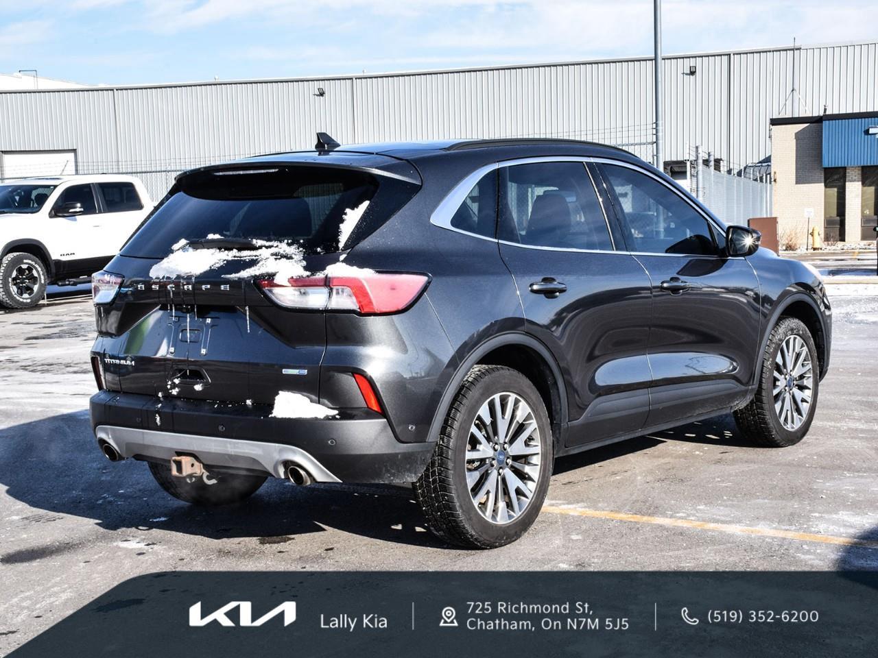 2020 Ford Escape Titanium New Arrival | Low KMs | Local Trade | No Accidents Photo