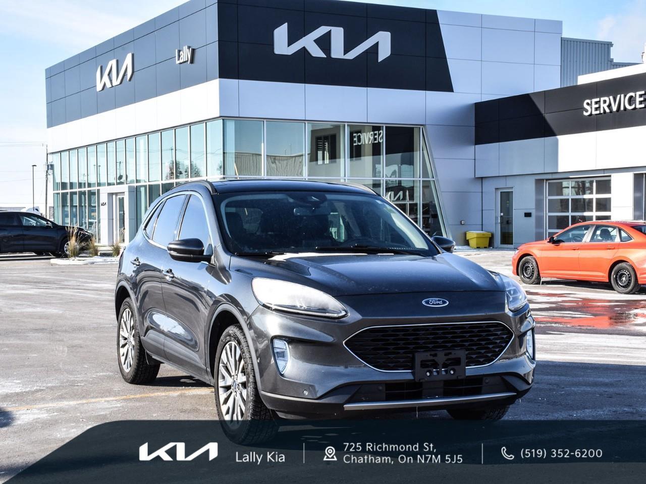 2020 Ford Escape Titanium New Arrival | Low KMs | Local Trade | No Accidents Photo