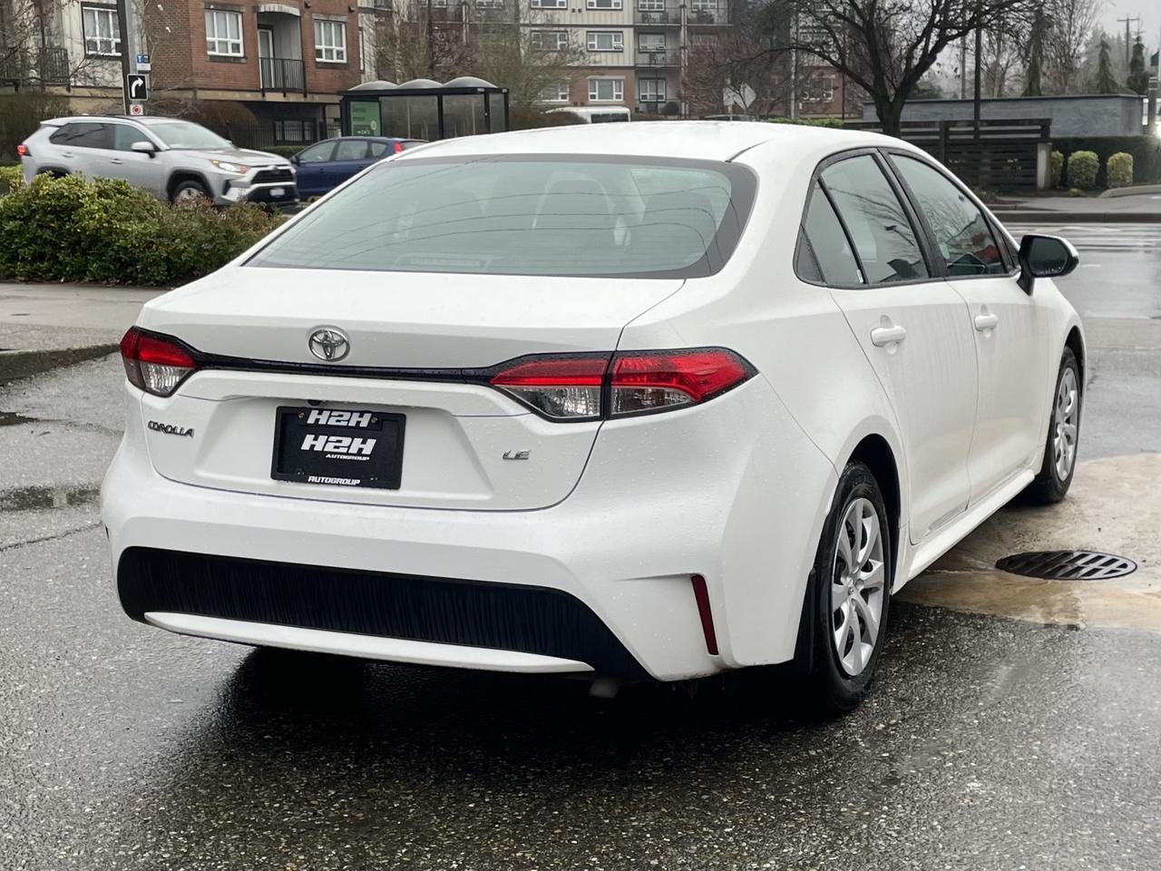 2020 Toyota Corolla LE FINANCING AVAILABLE Photo5