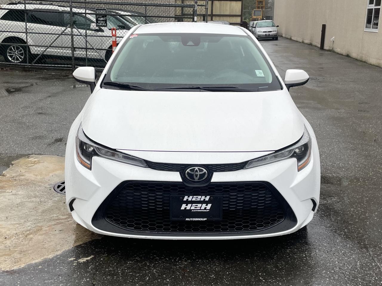 2020 Toyota Corolla LE FINANCING AVAILABLE Photo2