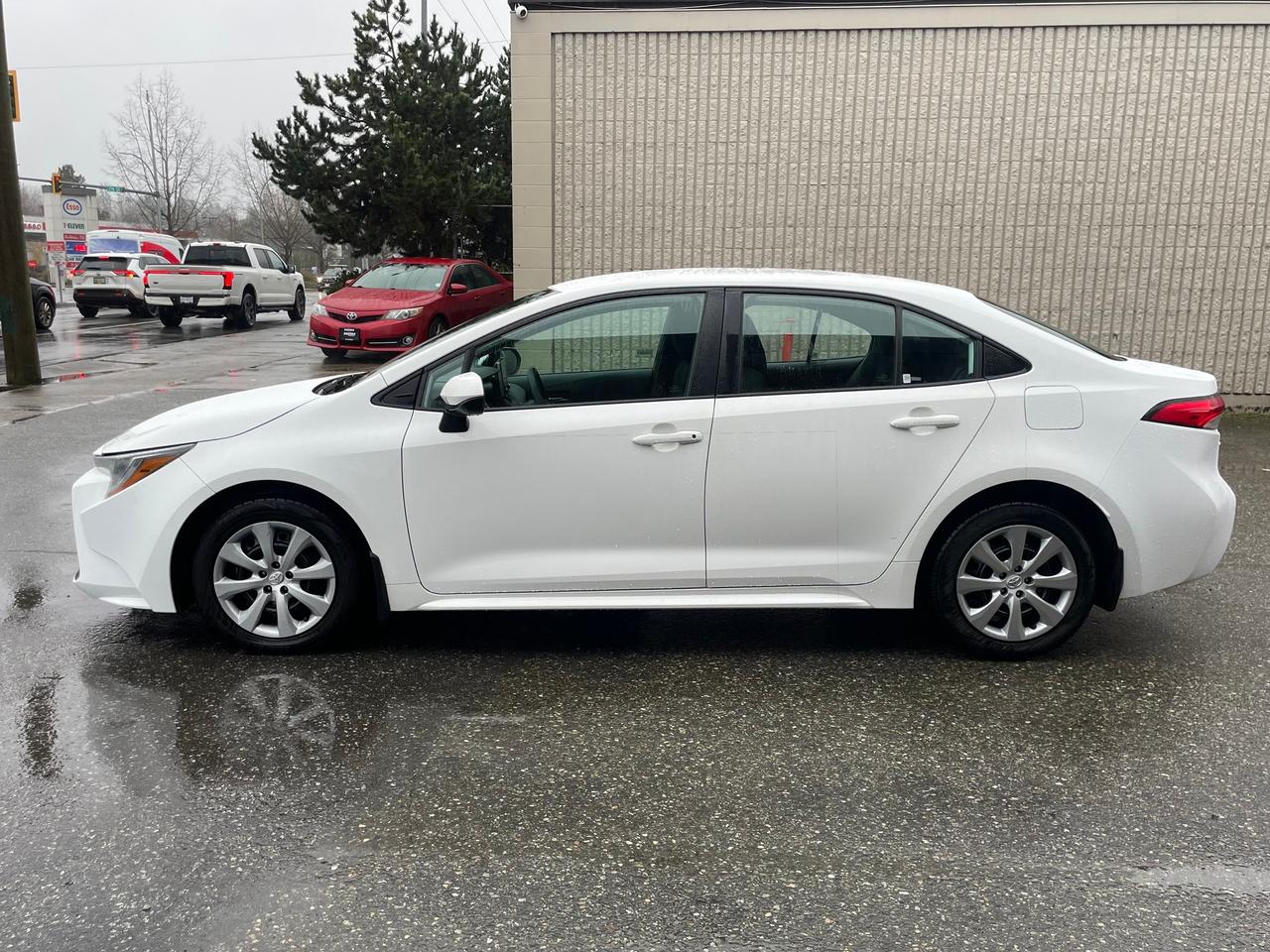 2020 Toyota Corolla LE FINANCING AVAILABLE Photo8