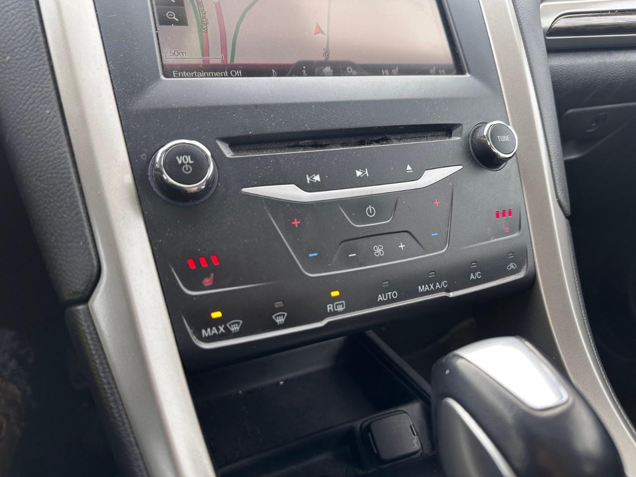 2013 Ford Fusion 4DR SDN SE AWD Photo