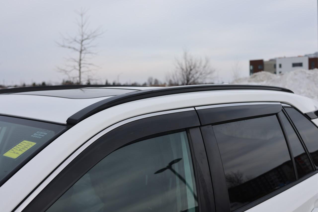 2019 Toyota RAV4 AWD Hybrid XLE Photo