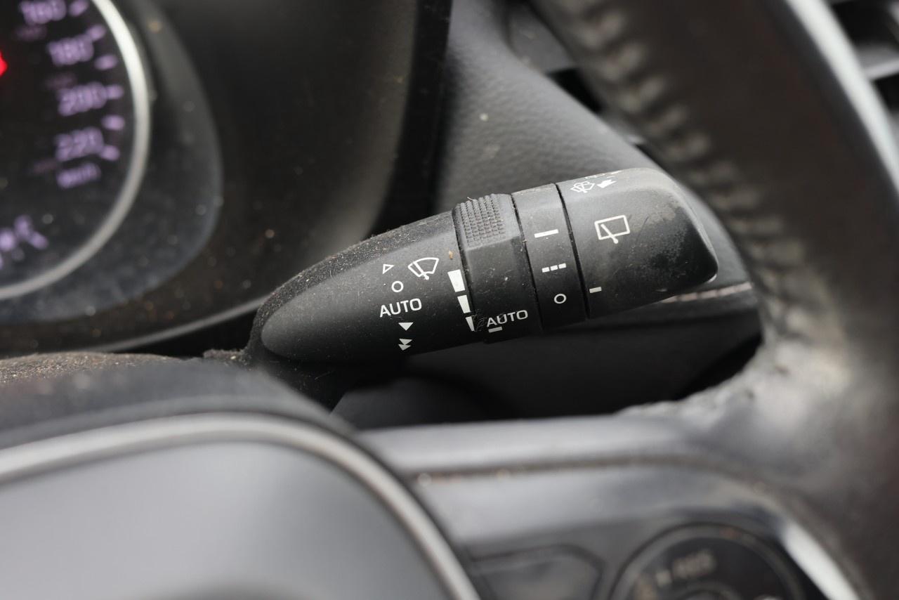 2019 Toyota RAV4 AWD Hybrid XLE Photo