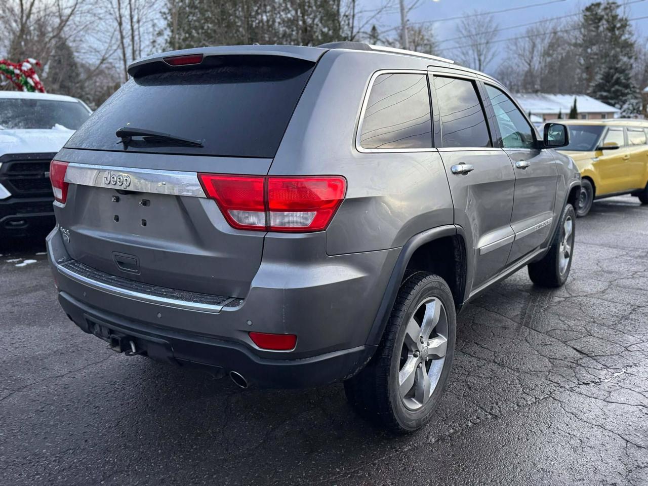 2013 Jeep Grand Cherokee Overland 4WD - Photo #7