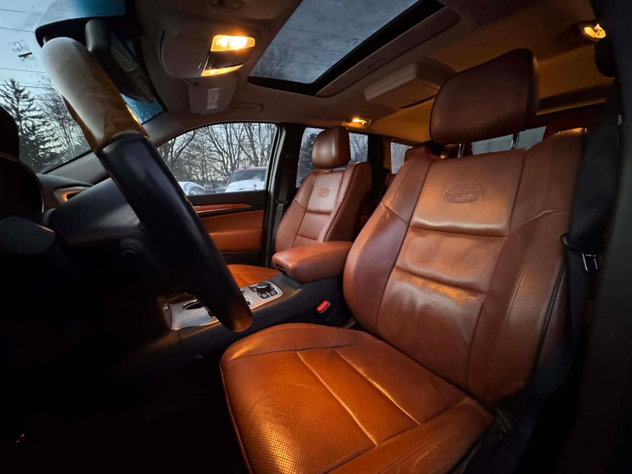 2013 Jeep Grand Cherokee Overland 4WD - Photo #15