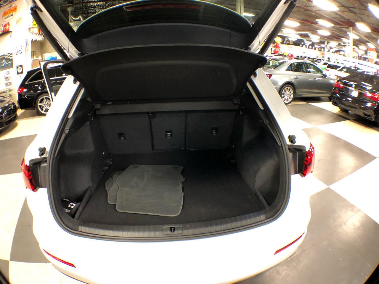 2022 Audi Q3 KOMFORT AWD LEATHER PANO/ROOF B/SPOT CAMERA Photo