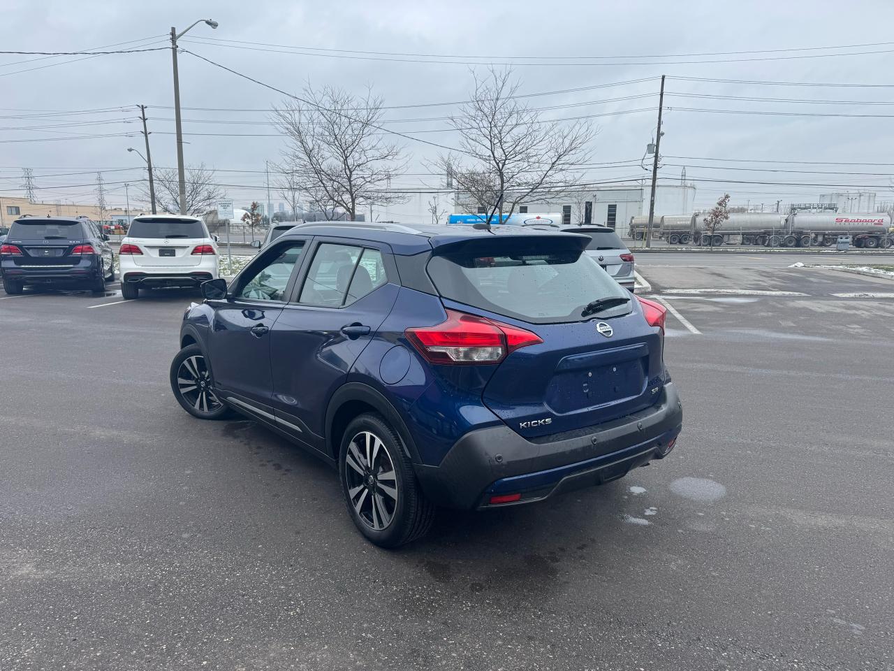 2020 Nissan Kicks SR LEATHER A/C A/CARPLAY L/ASSIST B/SPOT CAMERA Photo4