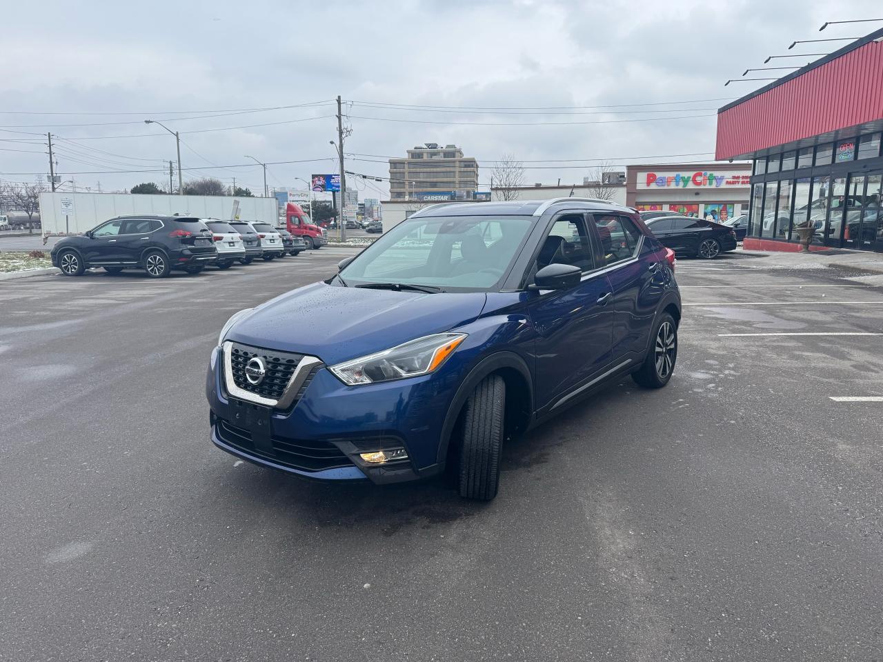 2020 Nissan Kicks SR LEATHER A/C A/CARPLAY L/ASSIST B/SPOT CAMERA Photo2