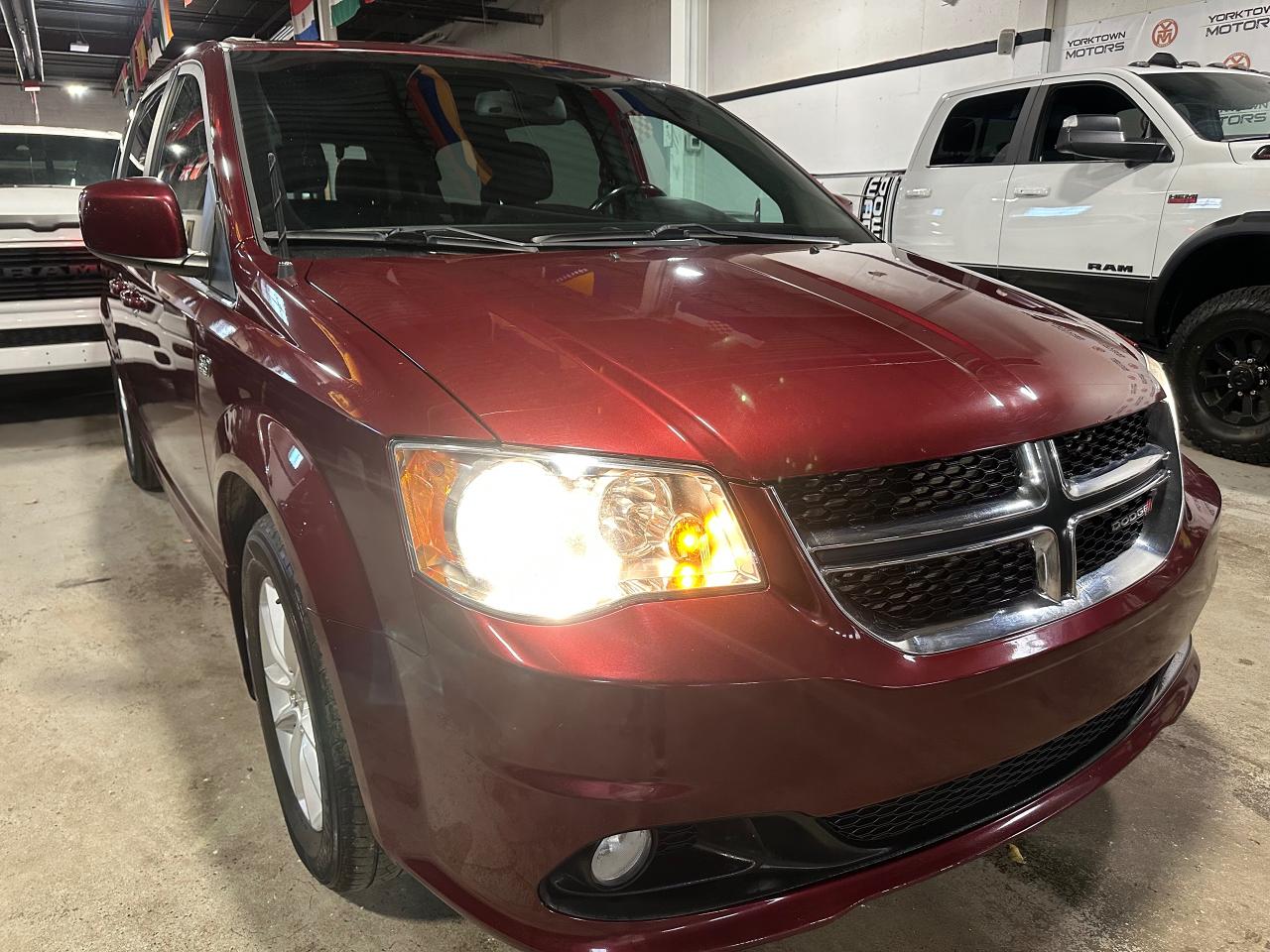 2019 Dodge Grand Caravan 35th ANNIVERSARY | LEATHER | NO ACCIDENTS - Photo #3