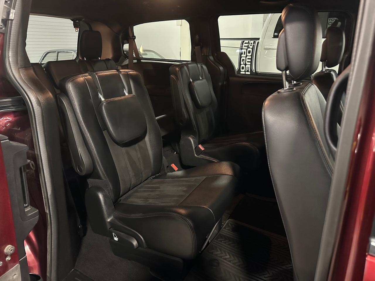 2019 Dodge Grand Caravan 35th ANNIVERSARY | LEATHER | NO ACCIDENTS - Photo #12