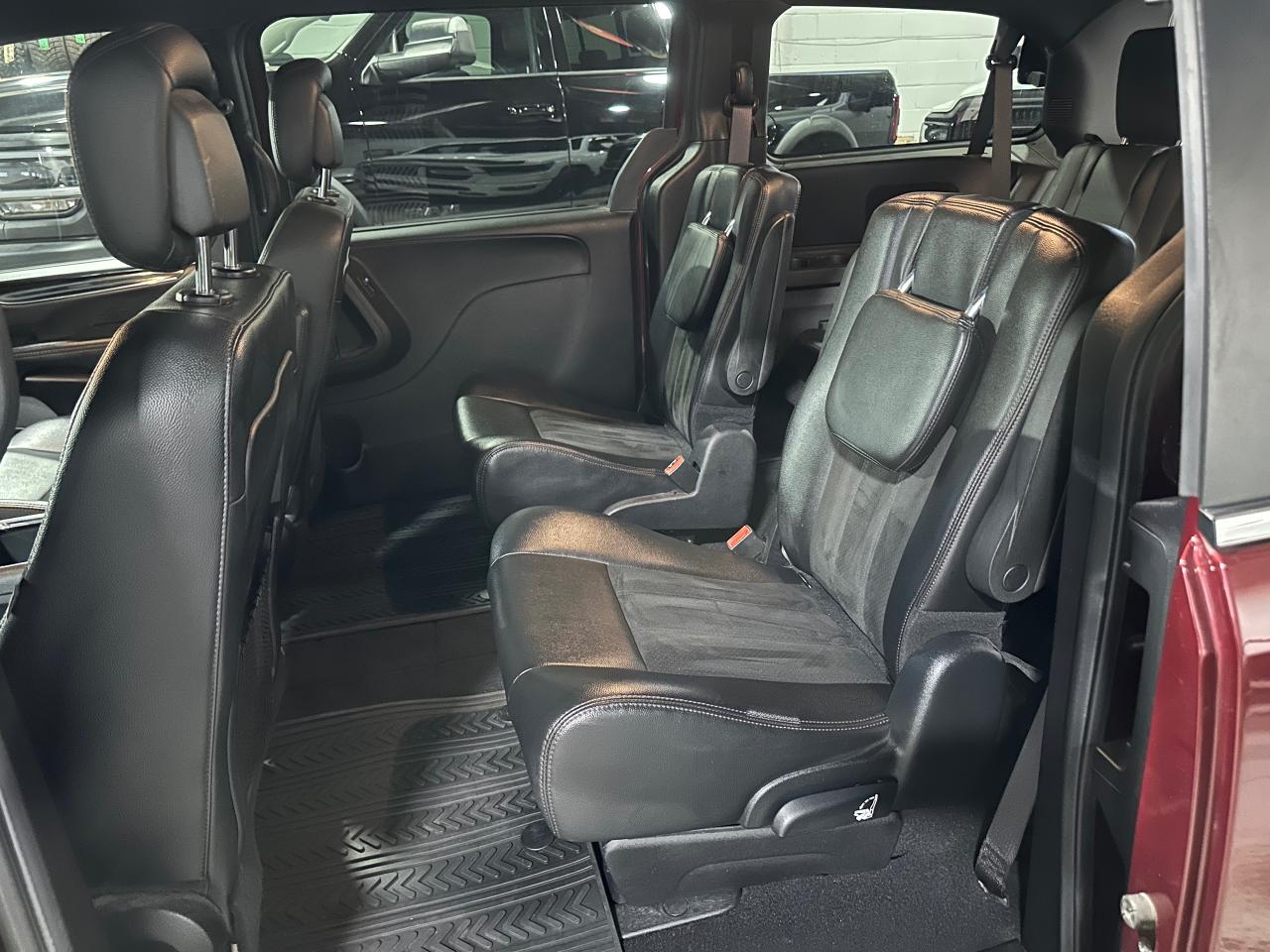 2019 Dodge Grand Caravan 35th ANNIVERSARY | LEATHER | NO ACCIDENTS - Photo #18