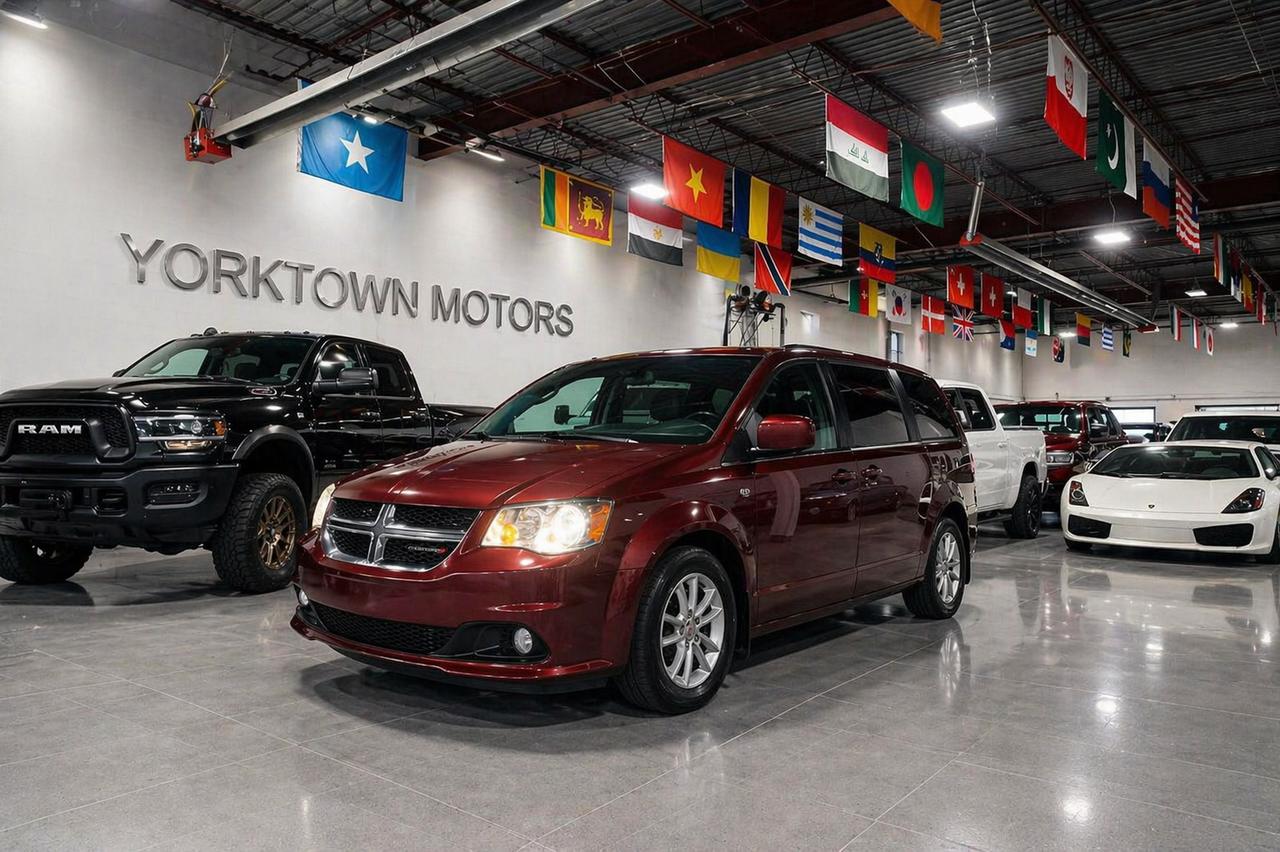 2019 Dodge Grand Caravan 35th ANNIVERSARY | LEATHER | NO ACCIDENTS - Photo #1