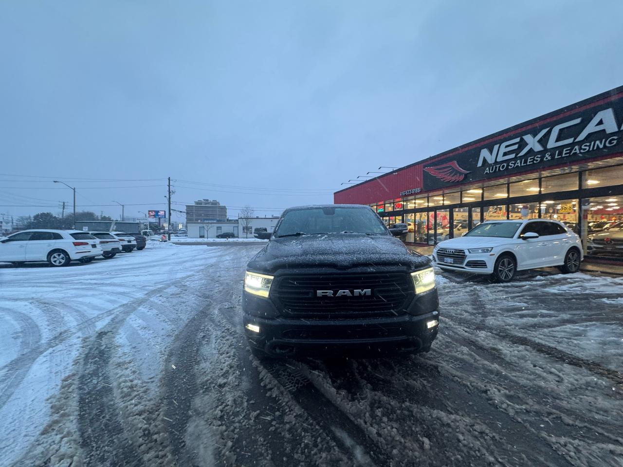 2020 RAM 1500 BIG HORN 4X4 CREW CAB PANO/ROOF NAV B/SPOT CAMERA Photo2