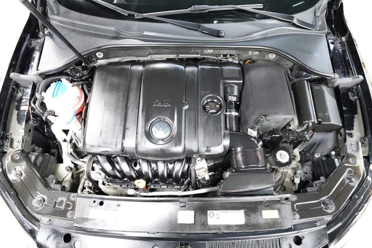 2014 Volkswagen Passat HIGHLINE,NO ACCIDENT,ALL SERVICE RECORDS Photo