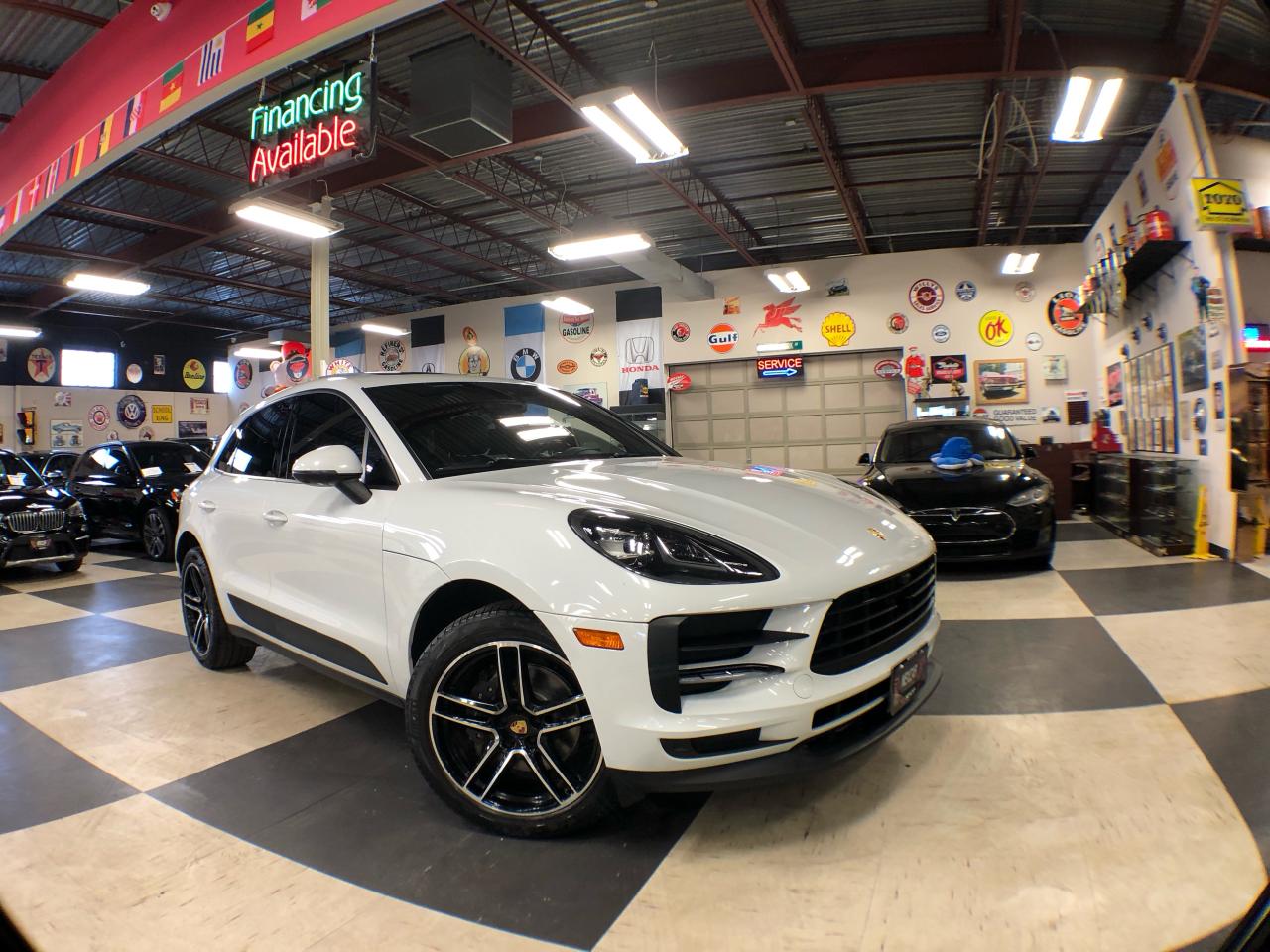 2021 Porsche Macan AWD LEATHER PAN/ROOF NAV B/SPOT L/ASSIST CAMERA