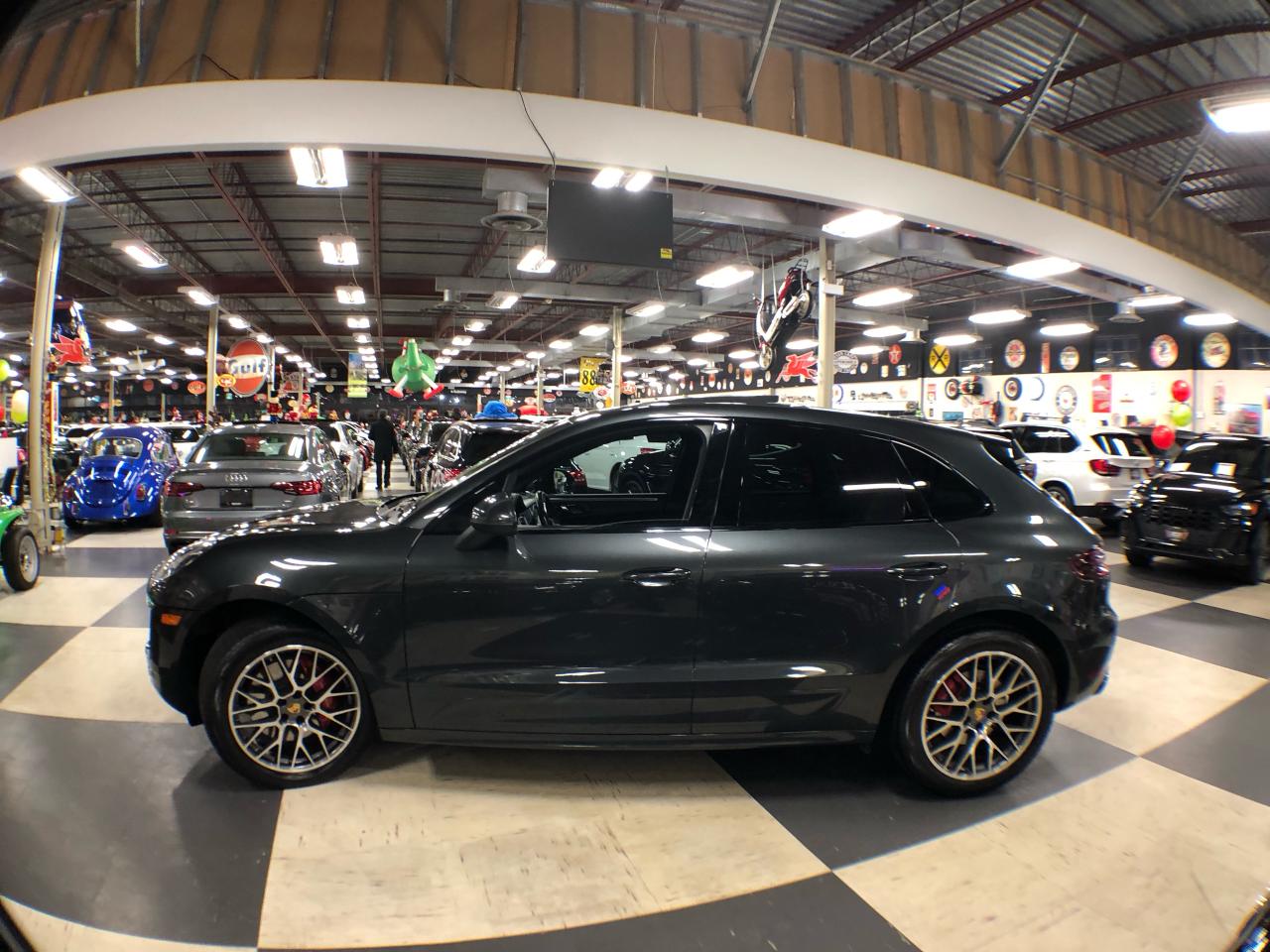 2018 Porsche Macan GTS AWD PANO/ROOF NAVI B/SPOT L/ASSIST CAMERA Photo3
