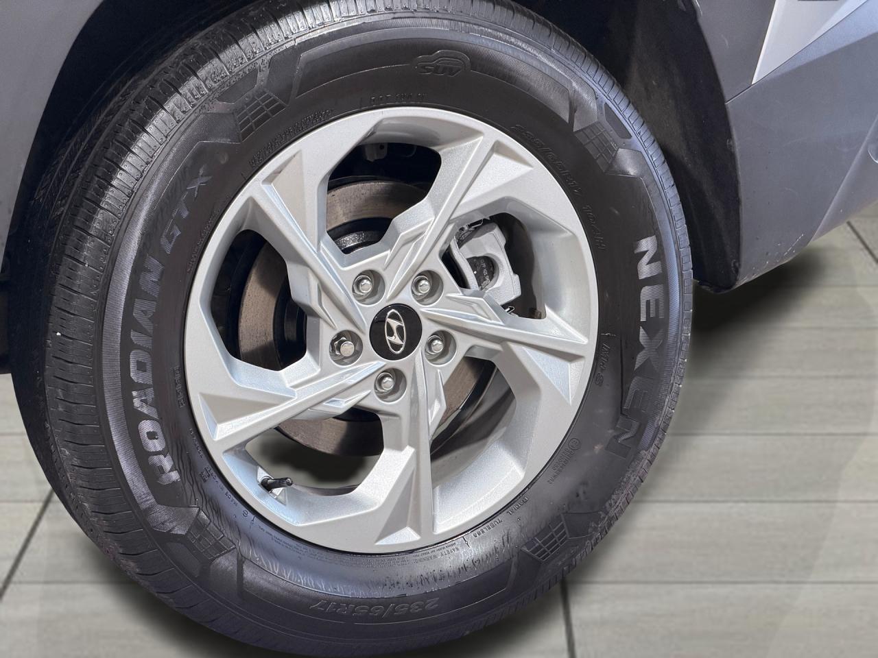 2022 Hyundai Tucson Essential AWD+ApplePlay+ONE OWNER+CLEAN CARFAX Photo