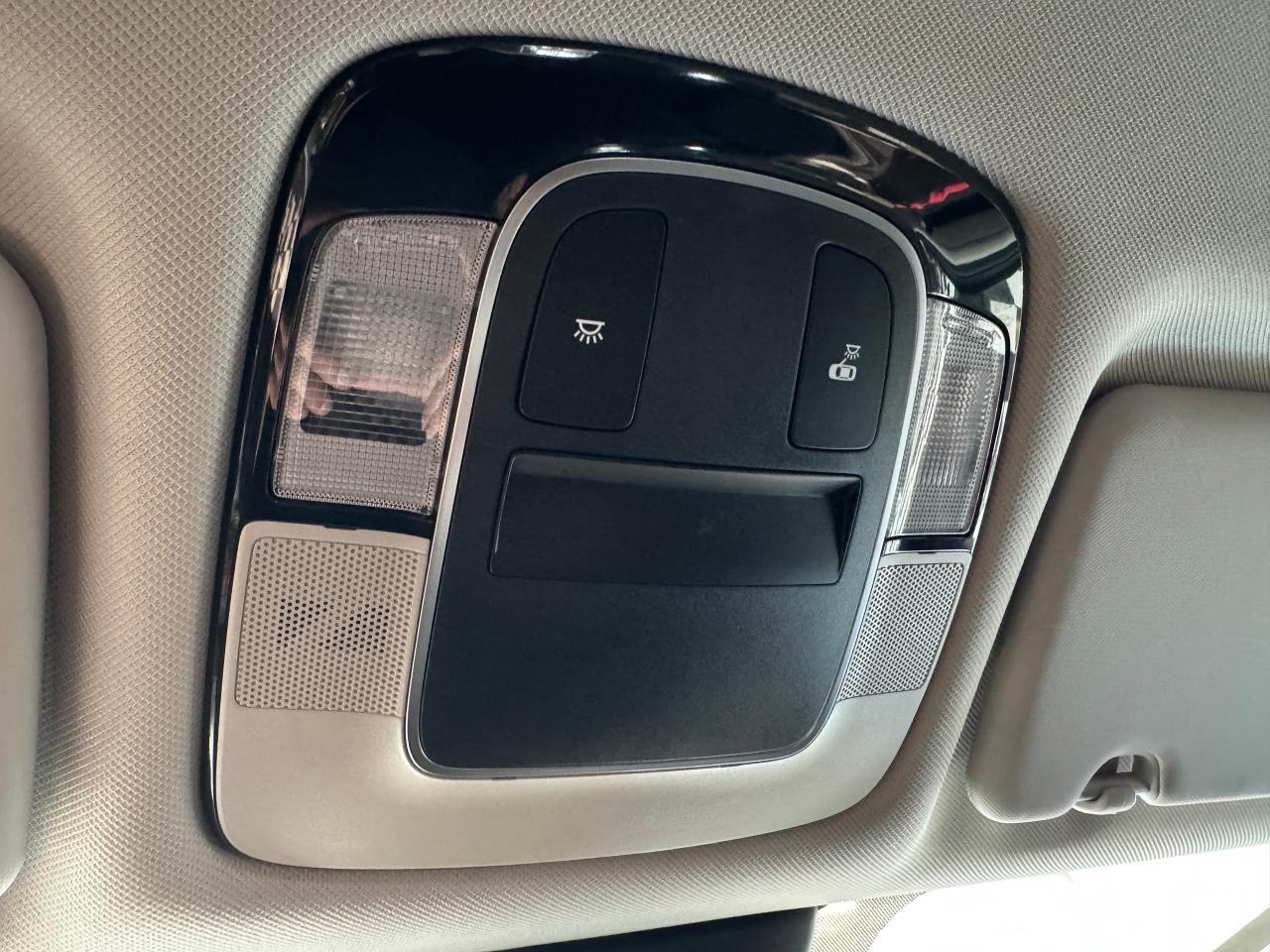 2022 Hyundai Tucson Essential AWD+ApplePlay+ONE OWNER+CLEAN CARFAX Photo