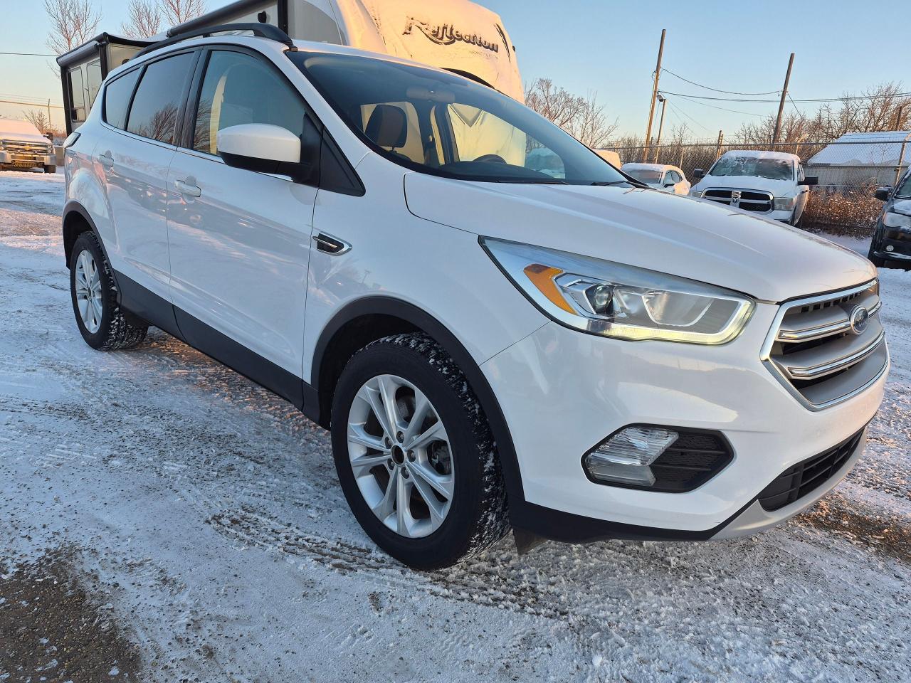 2017 Ford Escape SE AWD Htd Seats, Large BU Cam, Park Assist - Photo #1