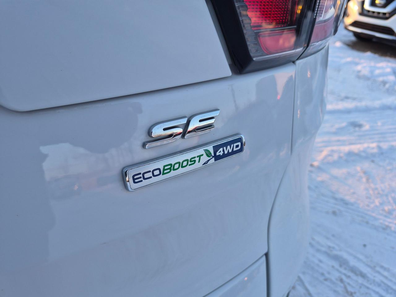 2017 Ford Escape SE AWD Htd Seats, Large BU Cam, Park Assist - Photo #6