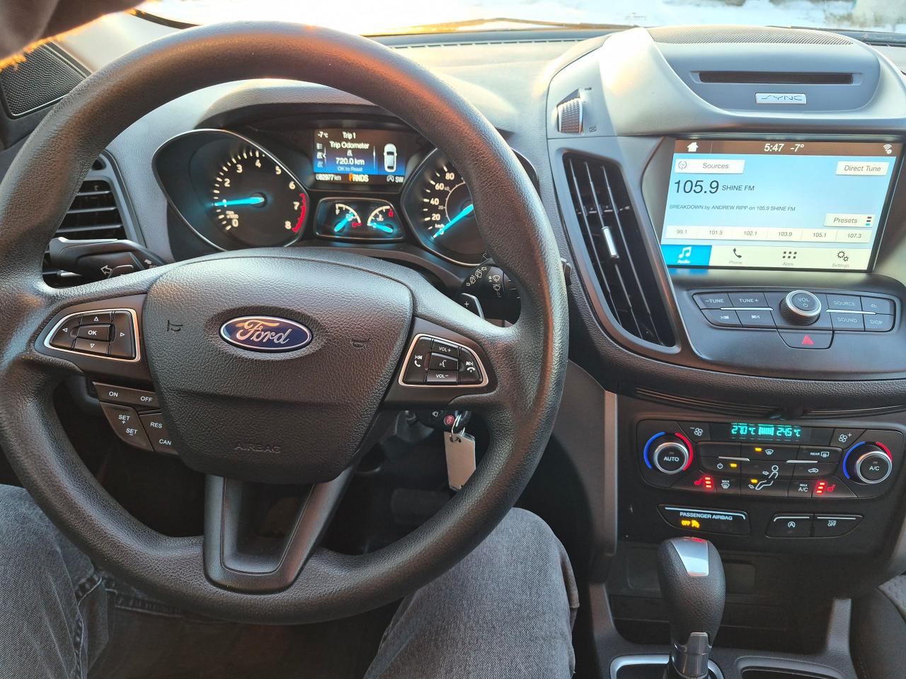 2017 Ford Escape SE AWD Htd Seats, Large BU Cam, Park Assist - Photo #18