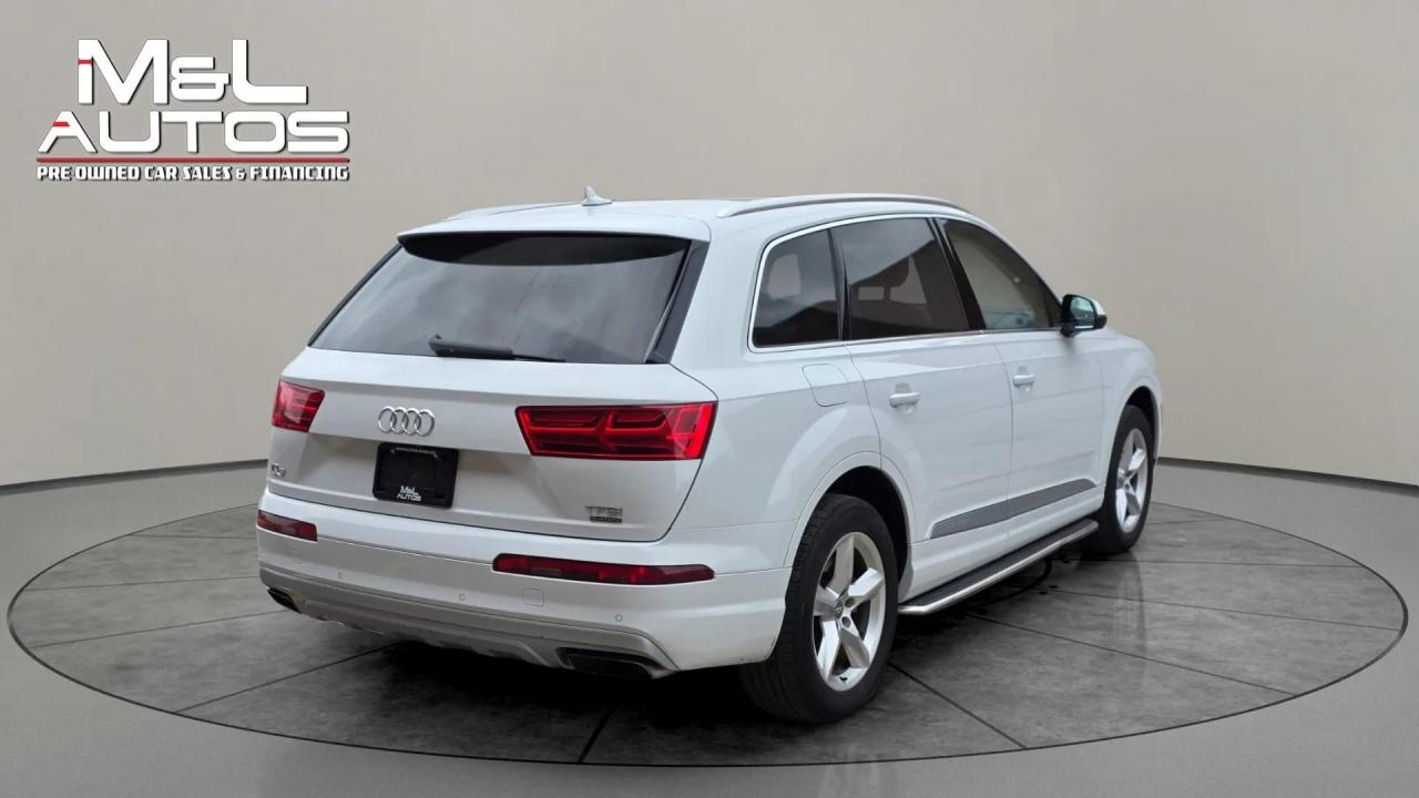 2017 Audi Q7 quattro 4dr 3.0T Komfort Photo4