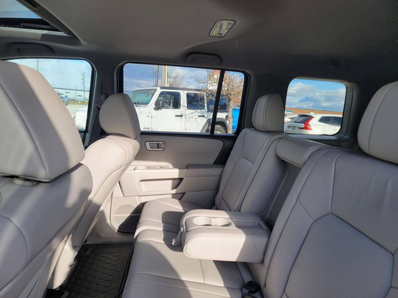 2013 Honda Pilot EX-L | LOW KMS - Photo #14