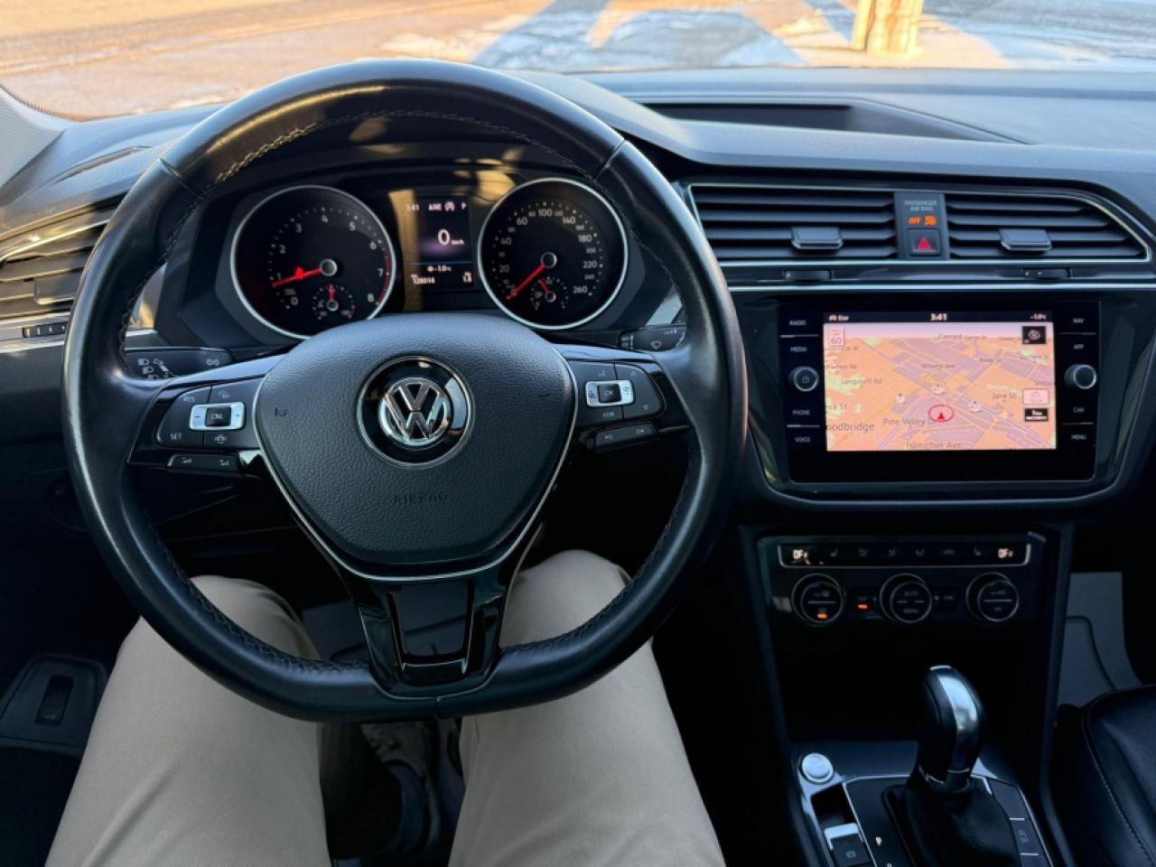 2019 Volkswagen Tiguan COMFORTLINE AWD/ CLEAN CARFAX/ ONE OWNER/ SUNROOF - Photo #11