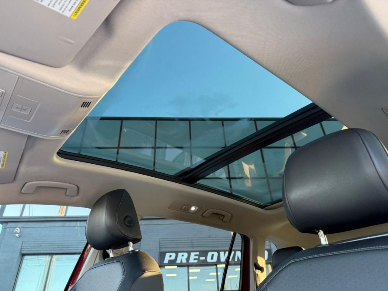 2019 Volkswagen Tiguan COMFORTLINE AWD/ CLEAN CARFAX/ ONE OWNER/ SUNROOF - Photo #13