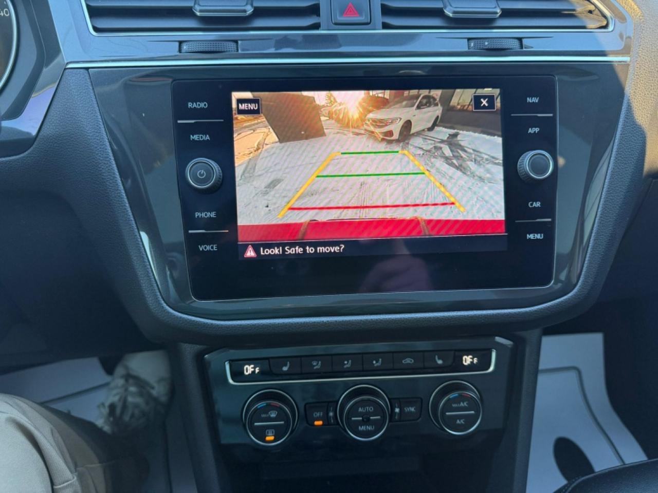 2019 Volkswagen Tiguan COMFORTLINE AWD/ CLEAN CARFAX/ ONE OWNER/ SUNROOF - Photo #15