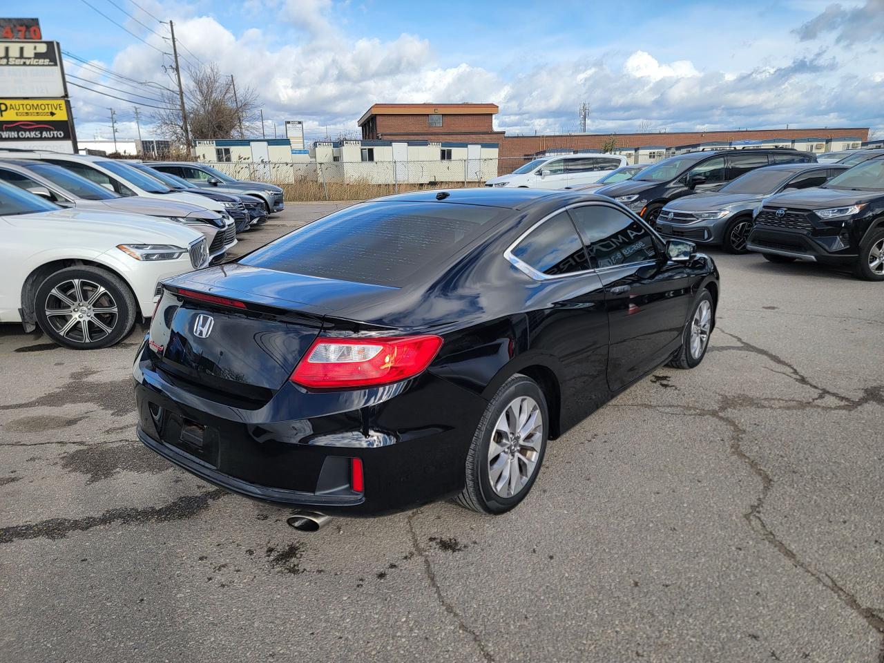 2015 Honda Accord EX-L W/NAVI Photo4