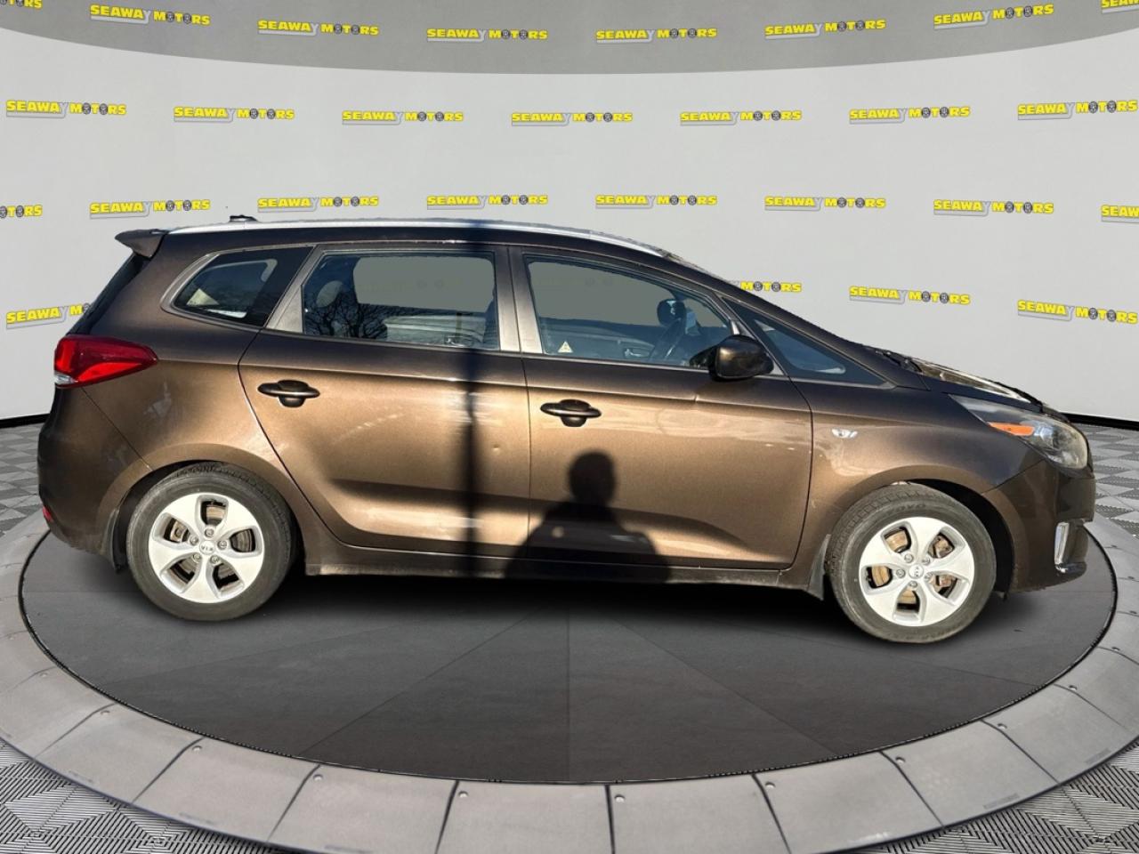 2016 Kia Rondo GL(Middle-low grade) - Photo #2