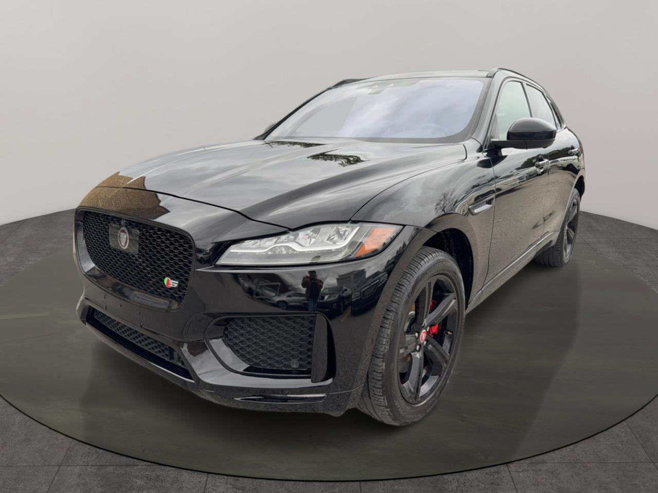 2019 Jaguar F-PACE S AWD Photo