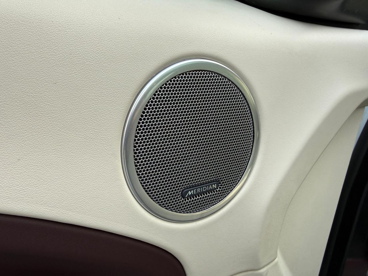 2013 Land Rover Evoque 5DR HB PRESTIGE PREMIUM Photo