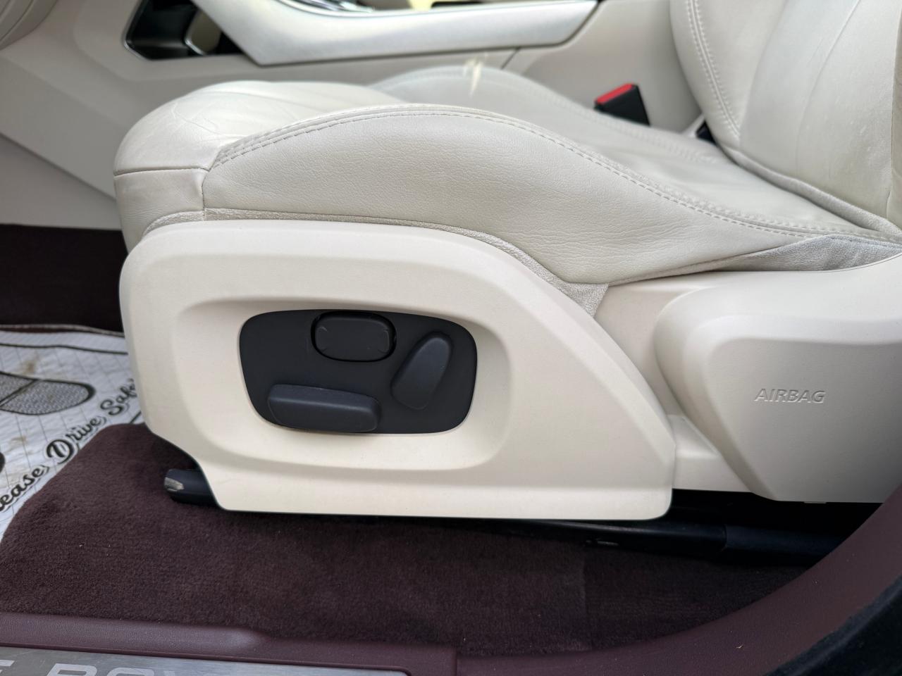 2013 Land Rover Evoque 5DR HB PRESTIGE PREMIUM Photo