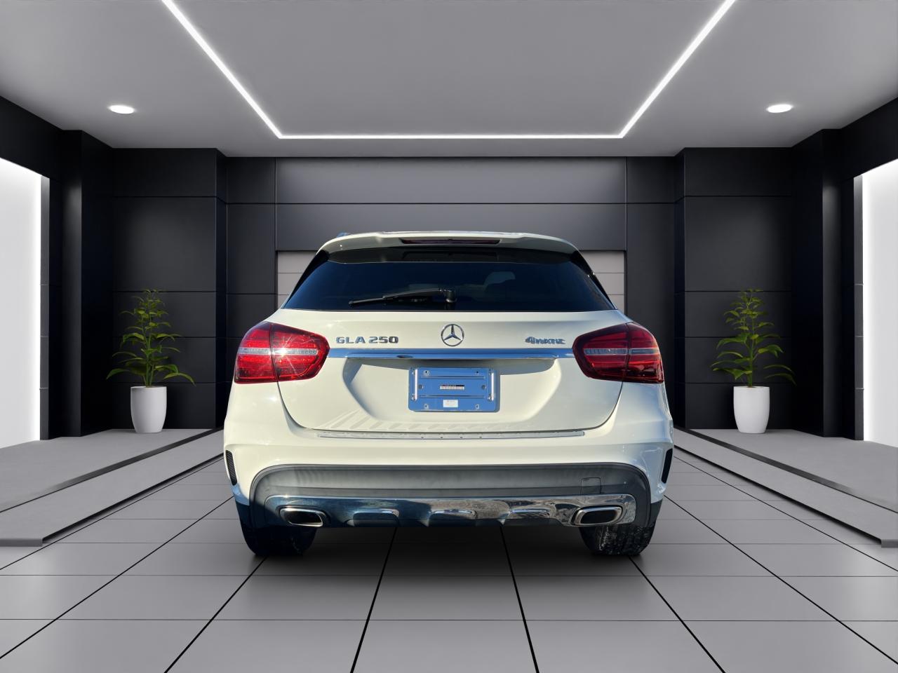 2018 Mercedes-Benz GLA GLA 250 4MATIC - Amg Pkg - Navigation - Sunroof ! Photo