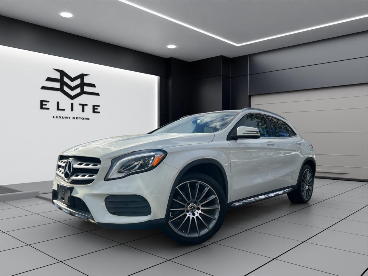 2018 Mercedes-Benz GLA GLA 250 4MATIC - Amg Pkg - Navigation - Sunroof ! Photo