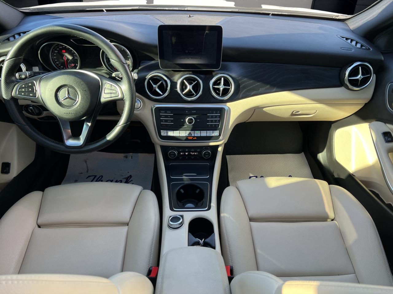 2018 Mercedes-Benz GLA GLA 250 4MATIC - Amg Pkg - Navigation - Sunroof ! Photo